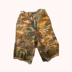 American  Eagle outfitters Camo shorts